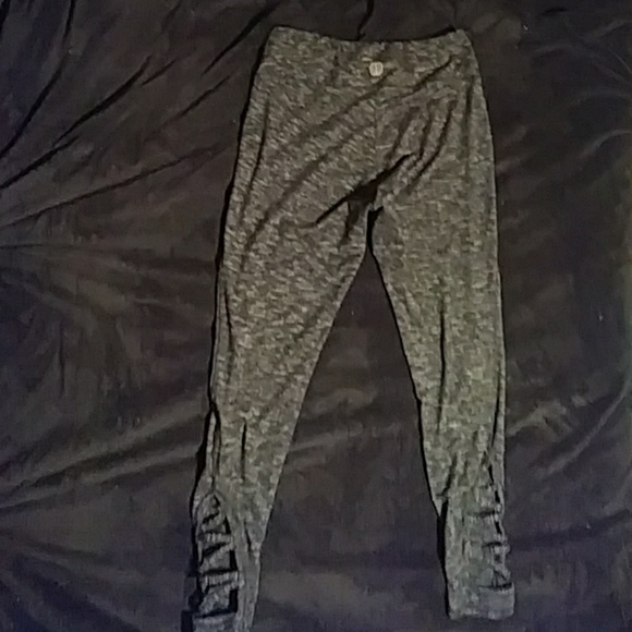 Black and gray workout pants strechie - Picture 2 of 2